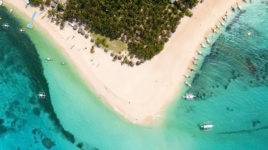 Daku Island. Tourist Spots in Mindanao