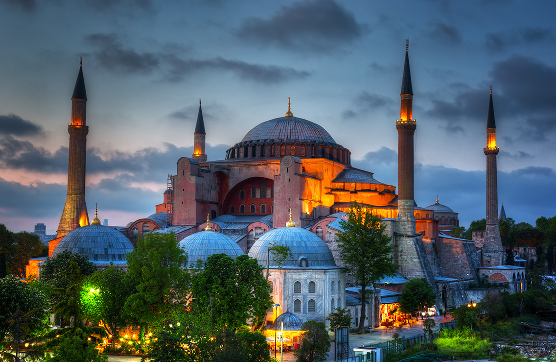 Hagia-Sophia-on-a-sunset-Istanbul.-Best-Tourist-Attraction-in-Istanbul-best