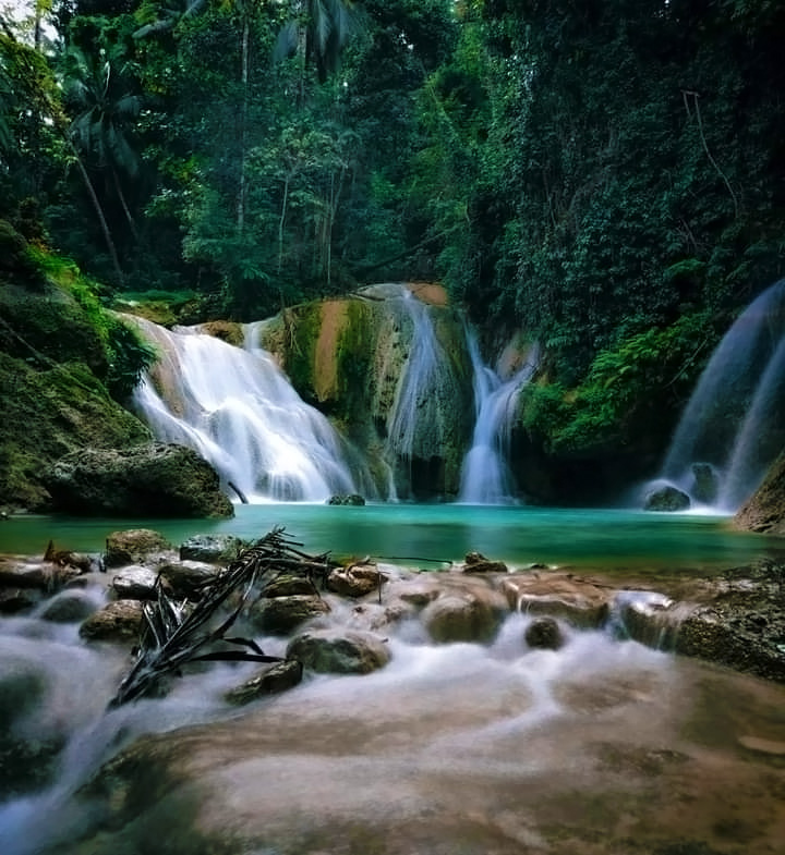 Kinahugan Falls. Photos from Fritzie Cuarteros Macalam. Popular Tourist Attractions in Bohol Philippines