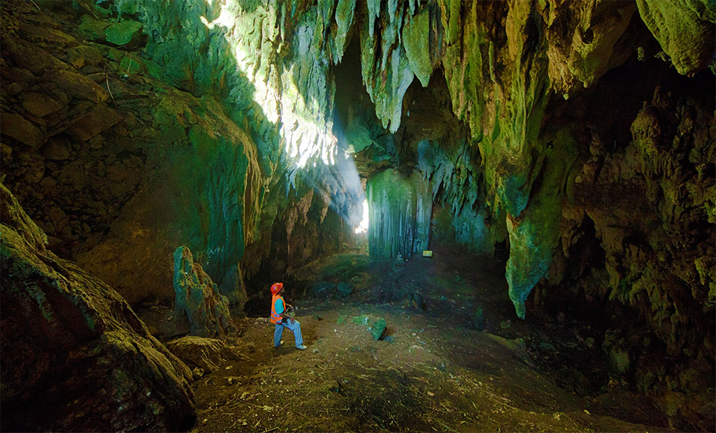 SUMALSAG CAVE. Best Tourist Spots in Bukidnon