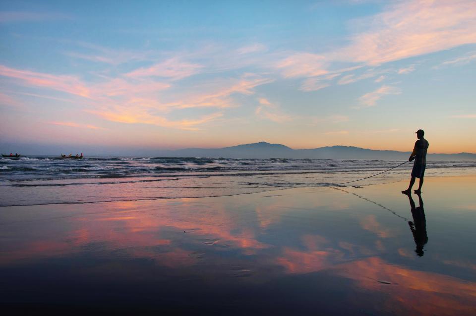 Lingayen Beach. Pangasinan Tourist Spot