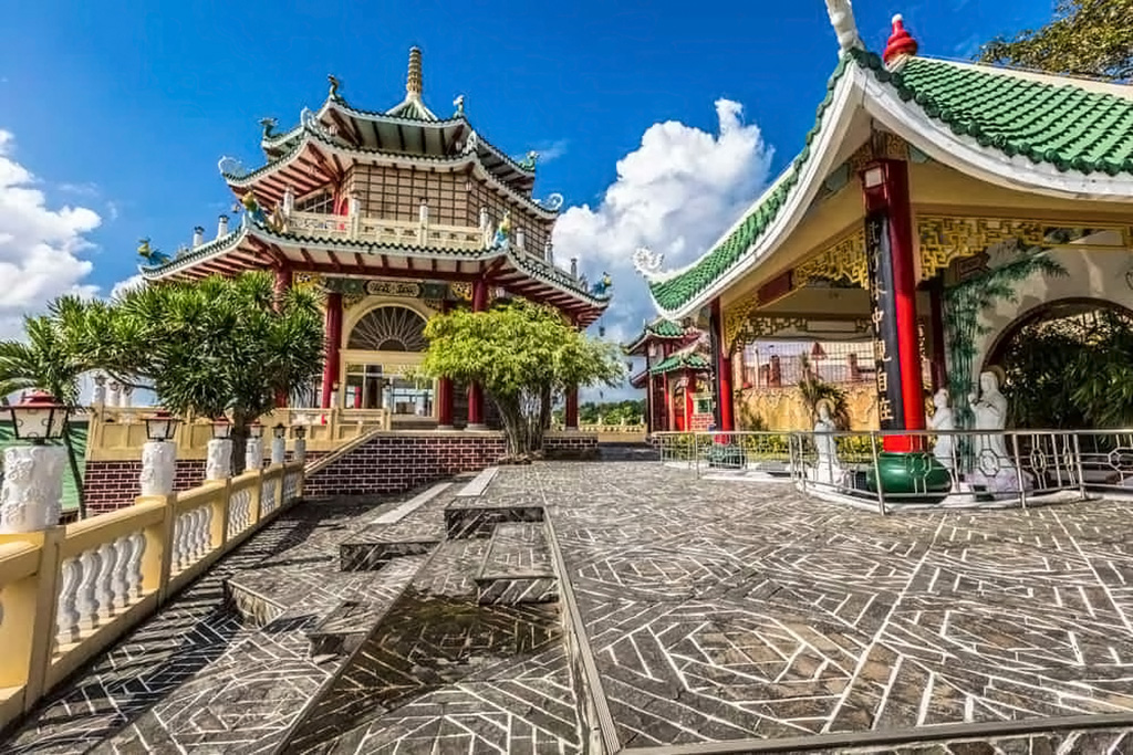 Taoist Temple in Cebu. Best Summer Destinations in Philippines