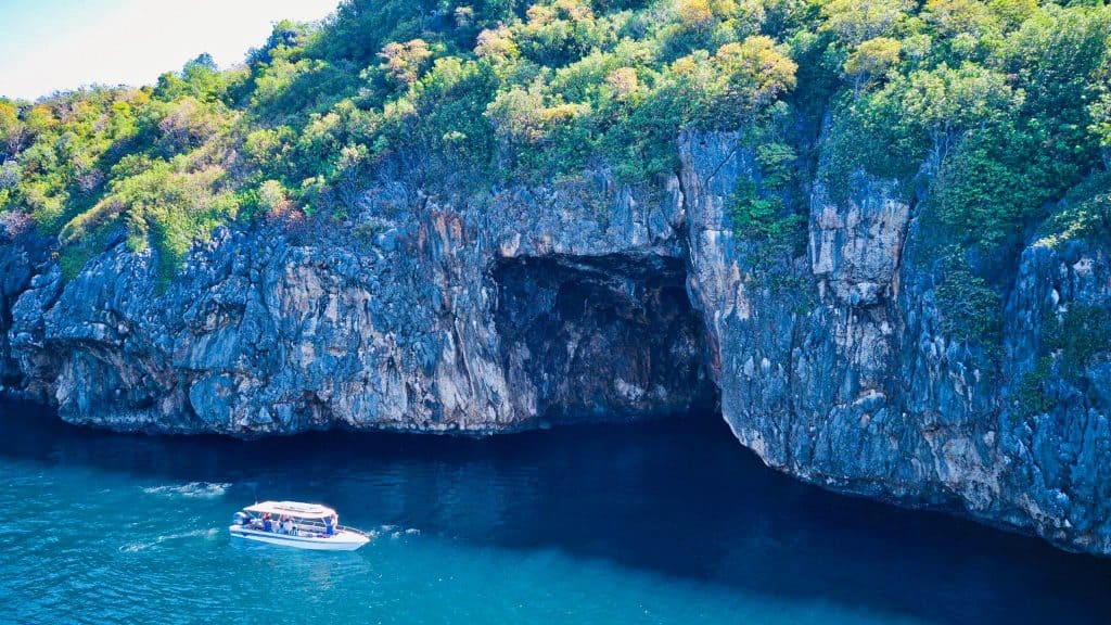 Gato Island- Hidden Gem Tourist Destination in Daanbantayan, Cebu