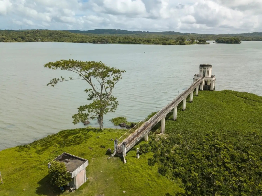 Caliraya Lake - Man-made Lake in Lumban, Laguna