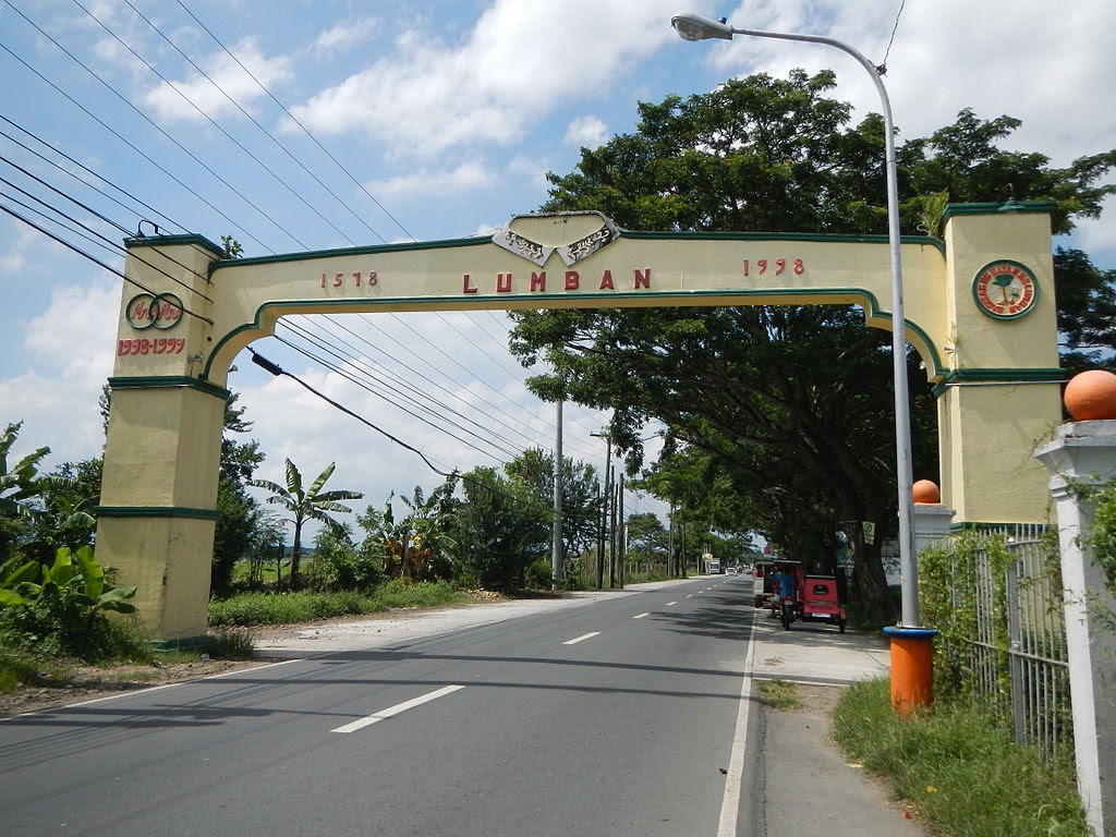 LUMBAN WELCOMING ARCH