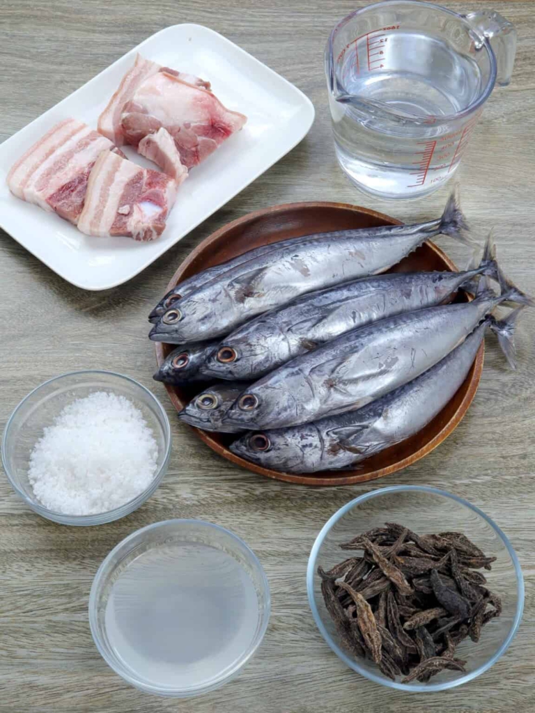 Batangas-Cuisine-Sinaing-na-Tulingan-Ingredients